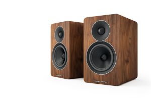 Acoustic Energy AE Active (Walnut, No Grilles)