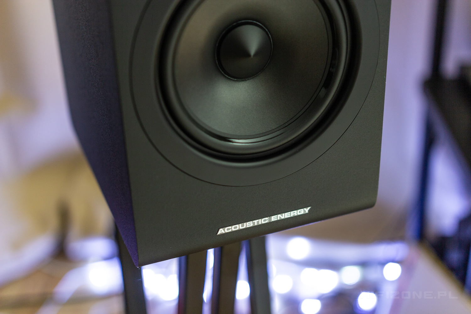 HiFiZone award the AE100² a Best Buy