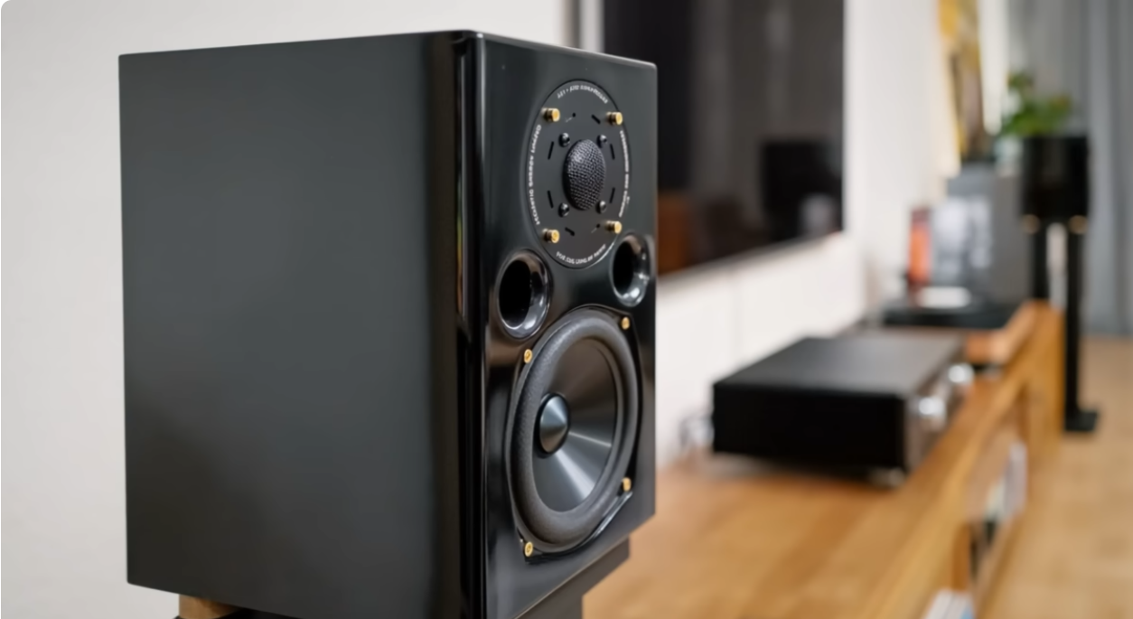 Basement 45 (Germany) review the Acoustic Energy AE1 40th Anniversary